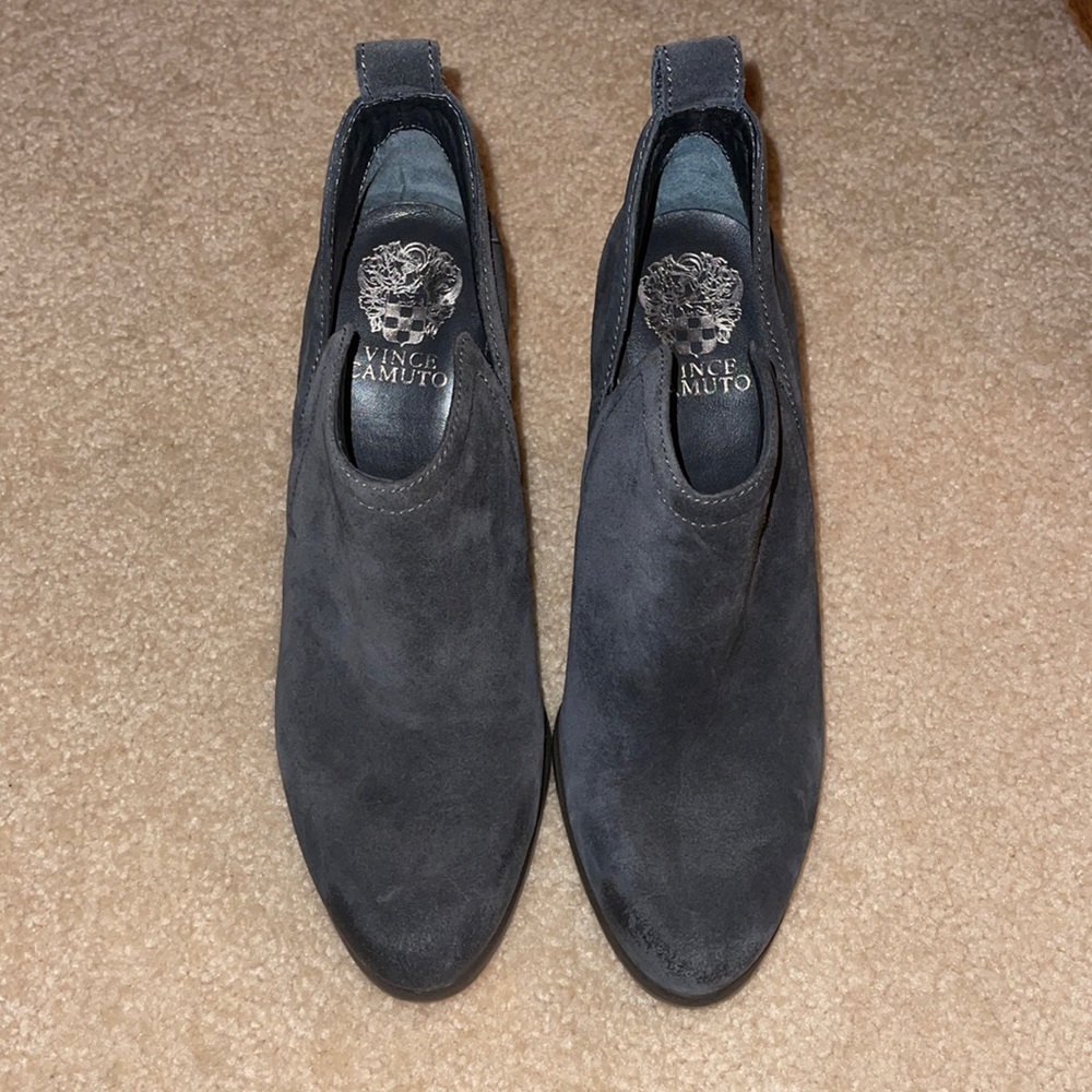 Grey Suede Vince Camuto Womens US 8.5